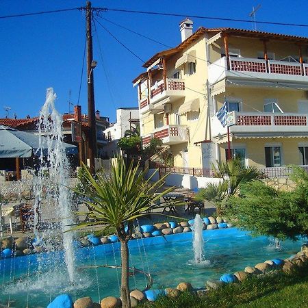 Peristerianos Apartments Nea Skioni Esterno foto