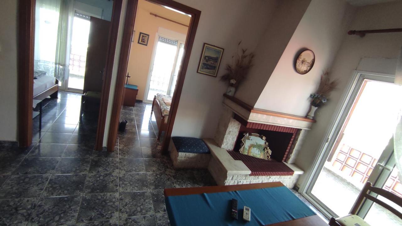 Peristerianos Apartments Nea Skioni Camera foto