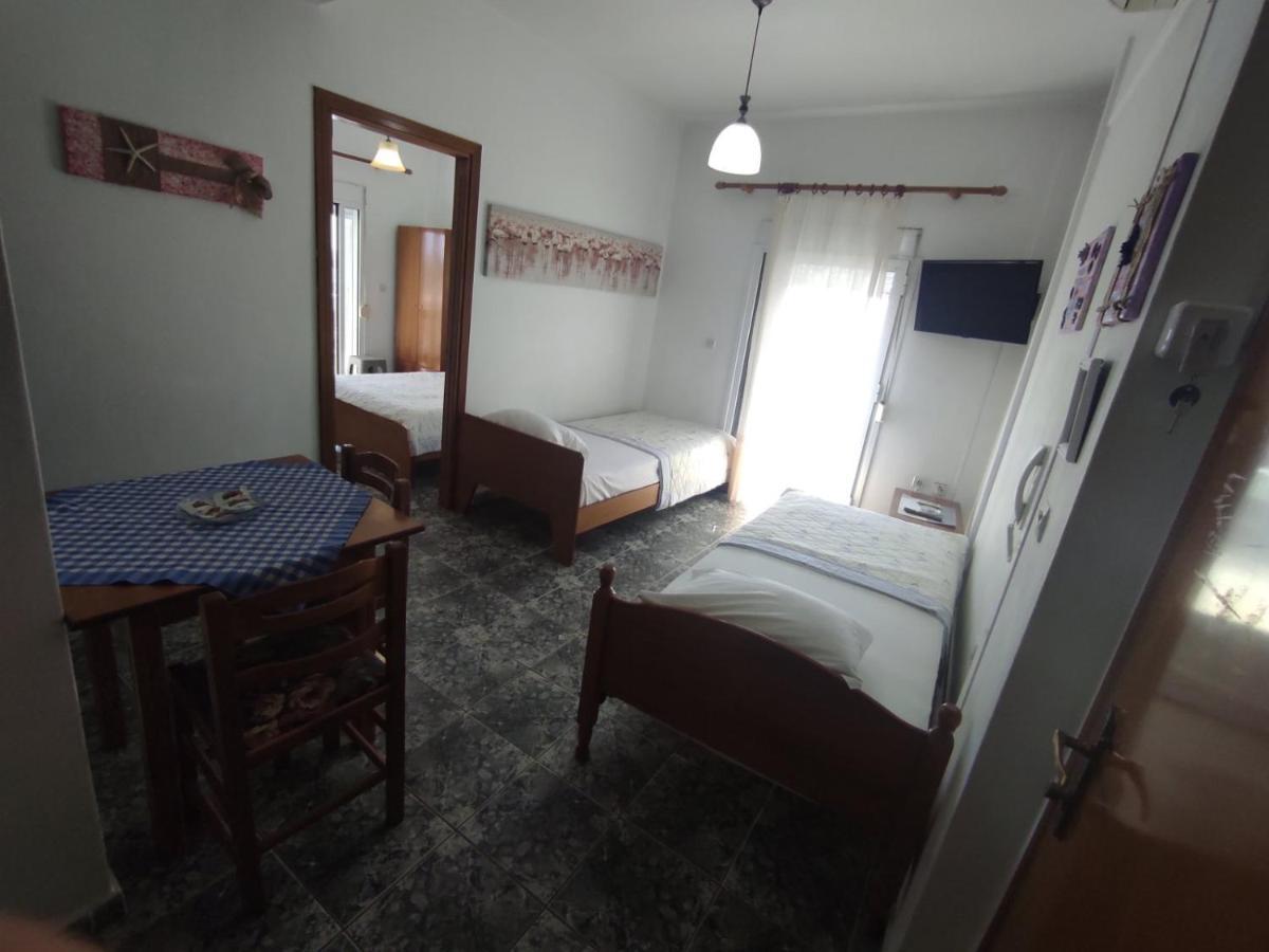 Peristerianos Apartments Nea Skioni Esterno foto