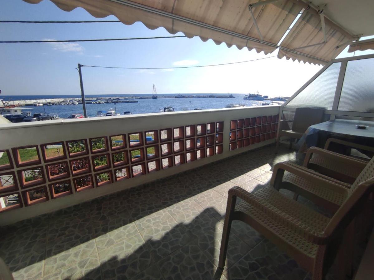 Peristerianos Apartments Nea Skioni Esterno foto