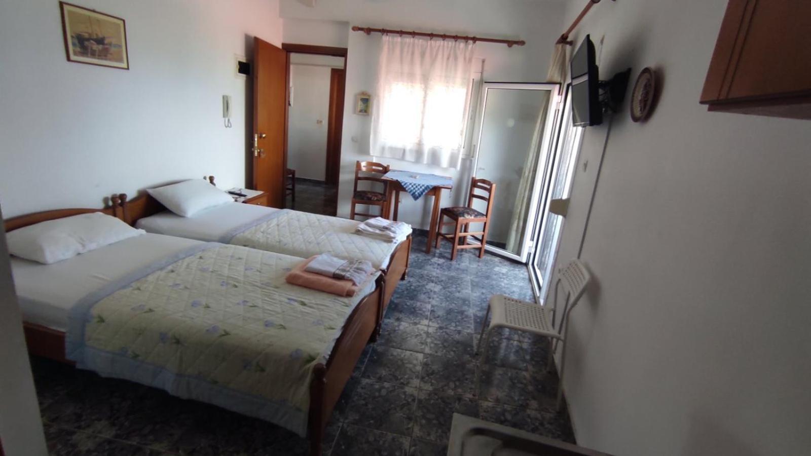 Peristerianos Apartments Nea Skioni Esterno foto