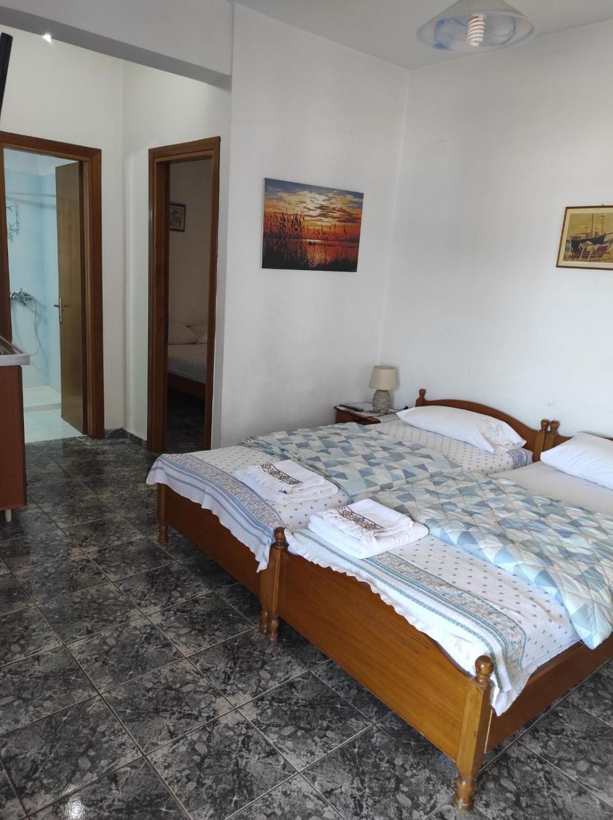 Peristerianos Apartments Nea Skioni Esterno foto