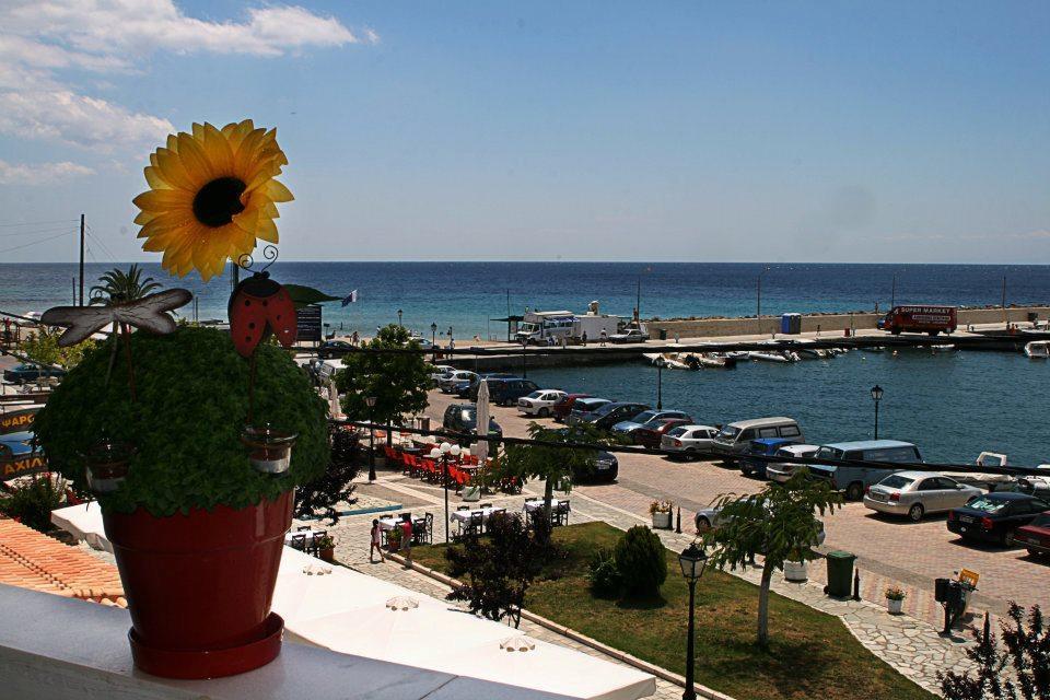 Peristerianos Apartments Nea Skioni Esterno foto