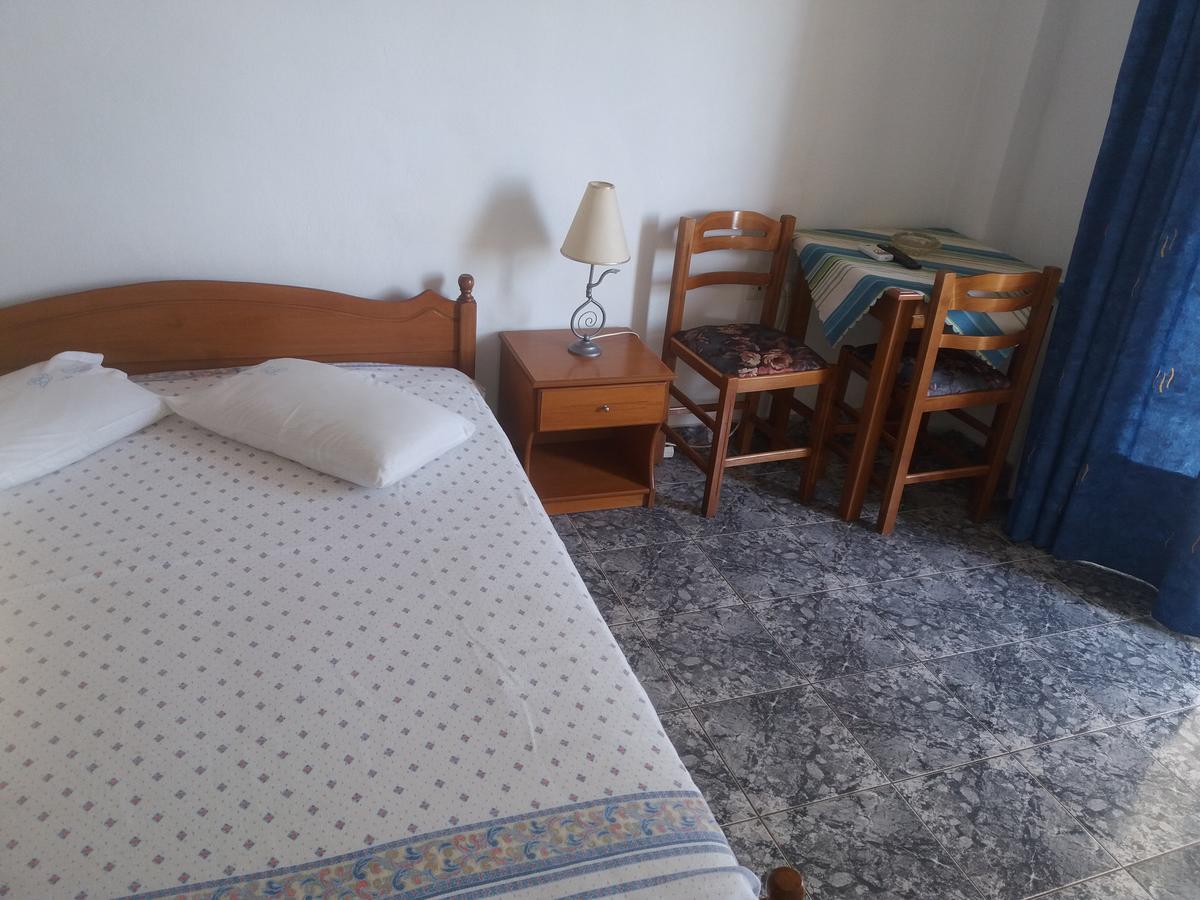 Peristerianos Apartments Nea Skioni Esterno foto