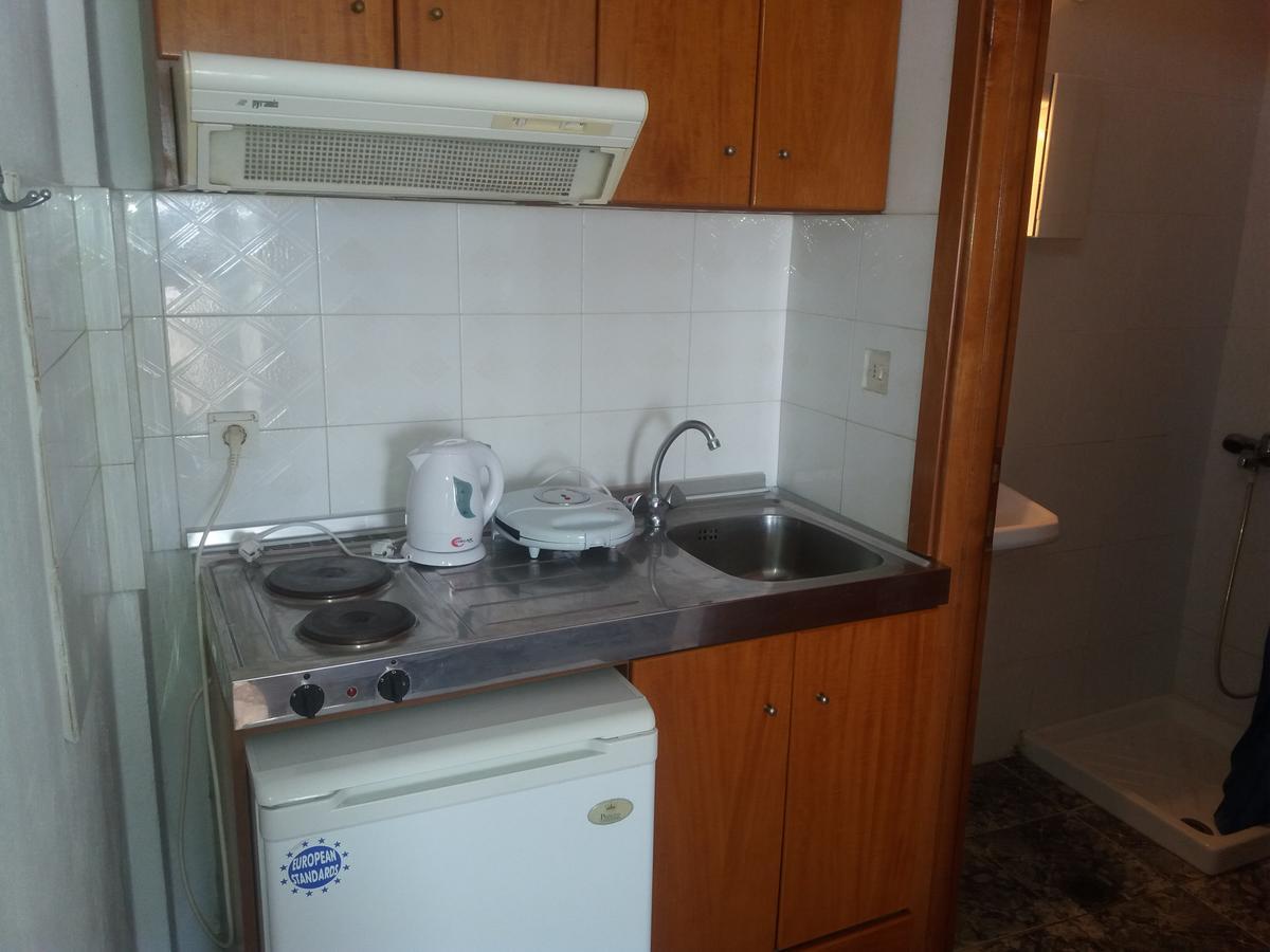 Peristerianos Apartments Nea Skioni Esterno foto