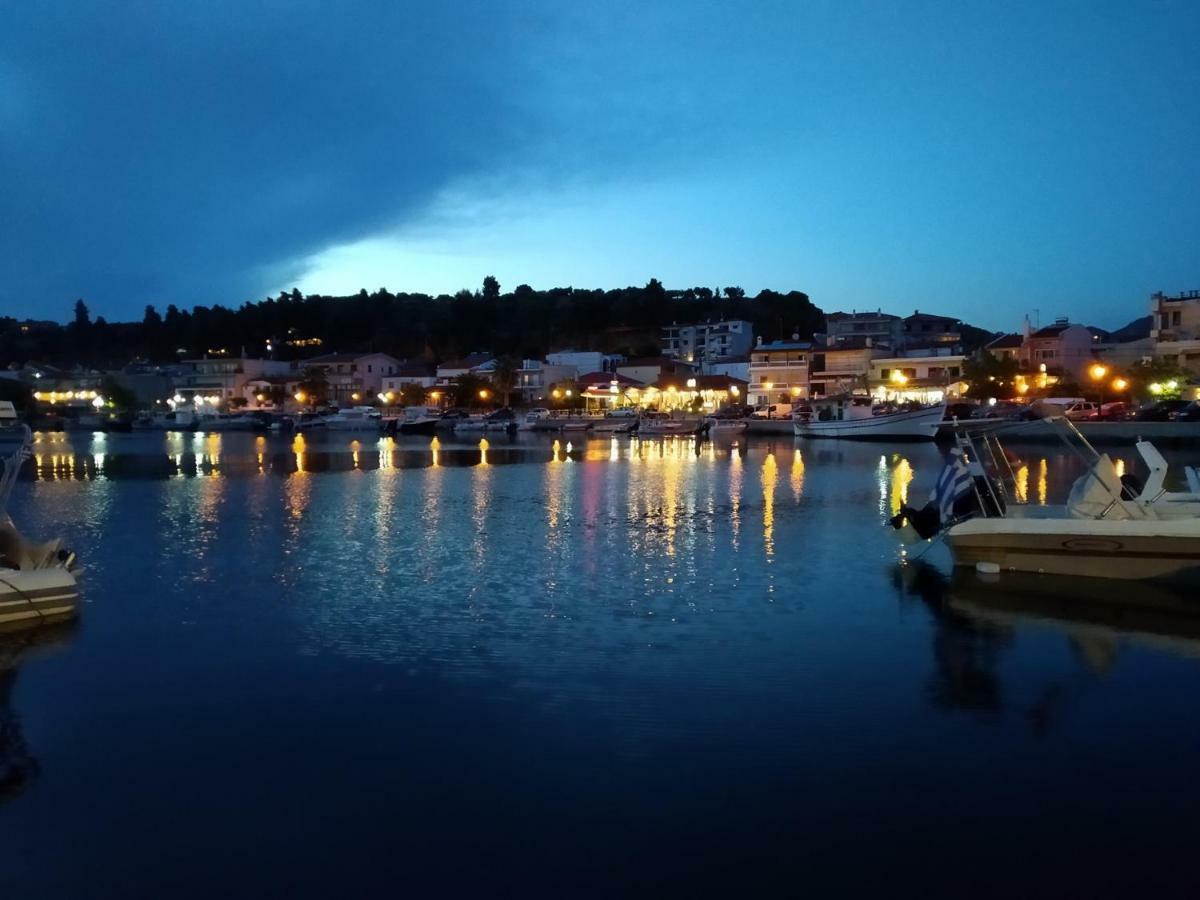 Peristerianos Apartments Nea Skioni Esterno foto