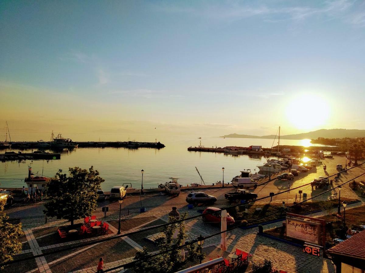 Peristerianos Apartments Nea Skioni Esterno foto